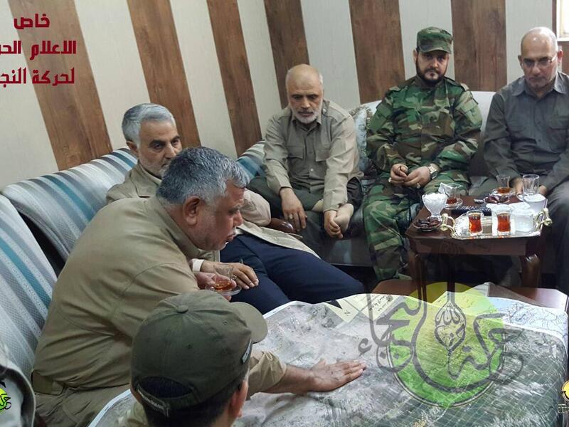 قاسم سليماني يجتمع بقيادات المليشيات الموالية للولي الفقيه - صورة ارشيفية